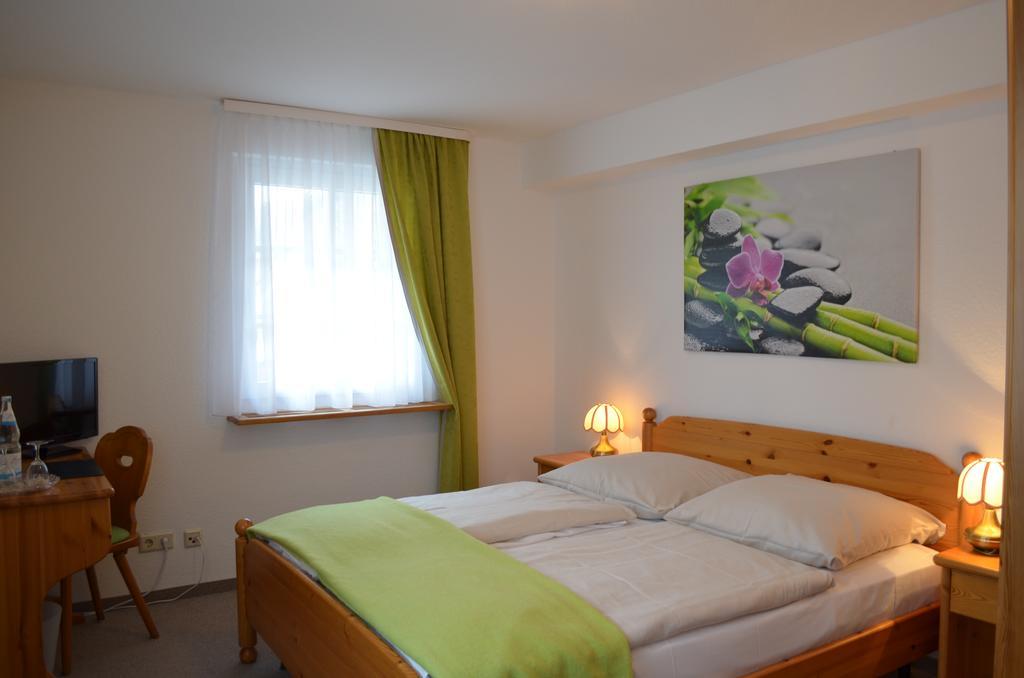 Gasthaus Zur Linde Hotel Glottertal Exterior foto
