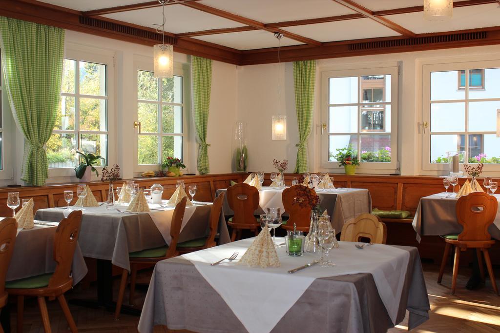 Gasthaus Zur Linde Hotel Glottertal Exterior foto
