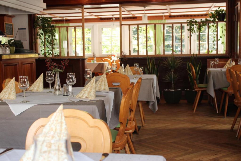 Gasthaus Zur Linde Hotel Glottertal Exterior foto